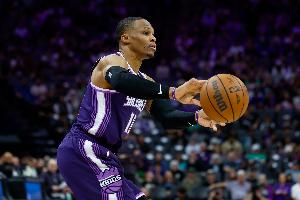 威少宣布退役：有时候未曾察觉自己已见证最后绝唱 如今曲终人散
